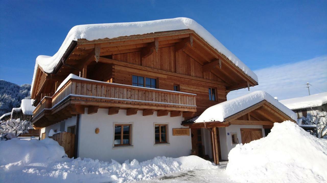 Dianes kleines Zirbelhotel - ÜF Oberammergau Exterior foto